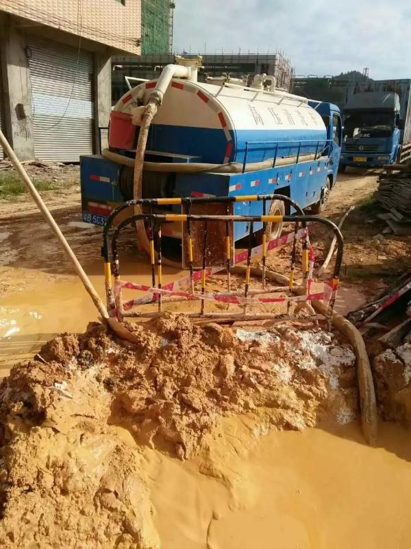 火炬开发区街道工地淤泥清淤