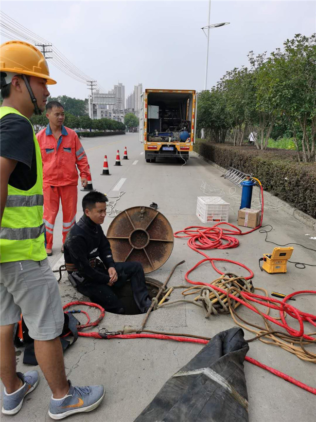 火炬开发区街道翻衬法管道修复技术主要工序